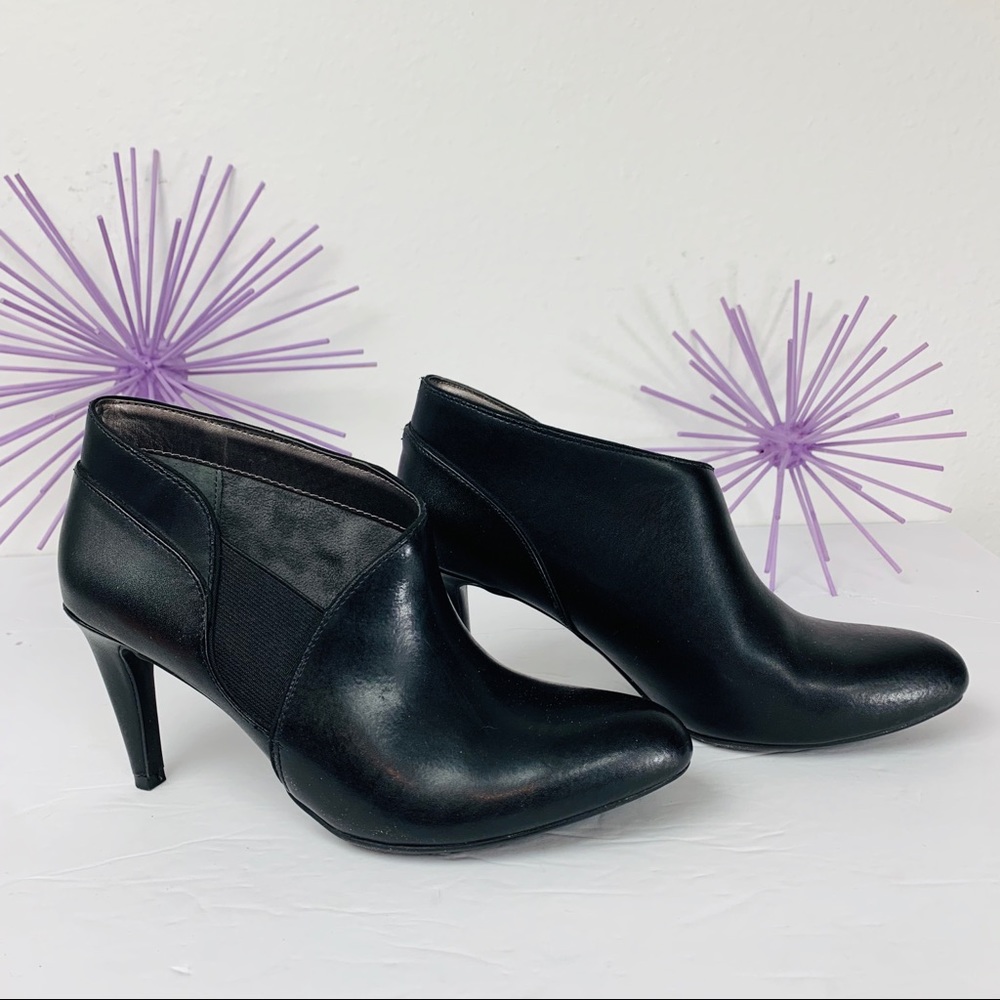 Adrienne Vittadini, Tikki / Black Heeled Booties